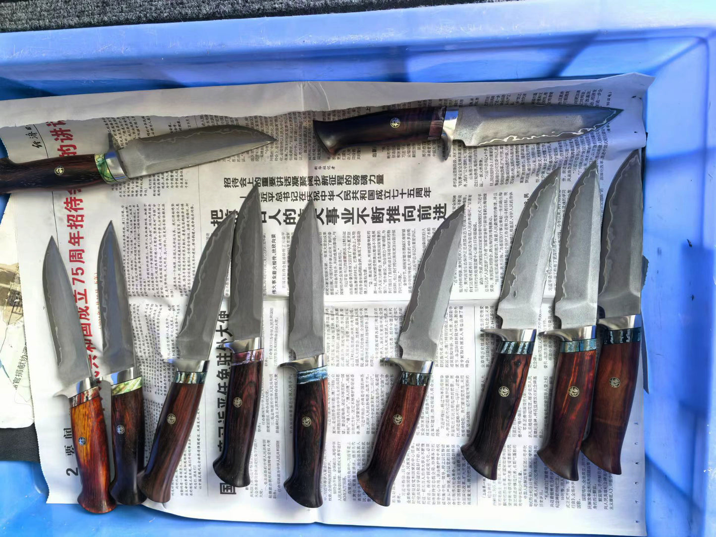 Rare Handforged Damascus Steel Rosewood Straight Hunting Outdoor Knife with Sheath- AK-HT0652