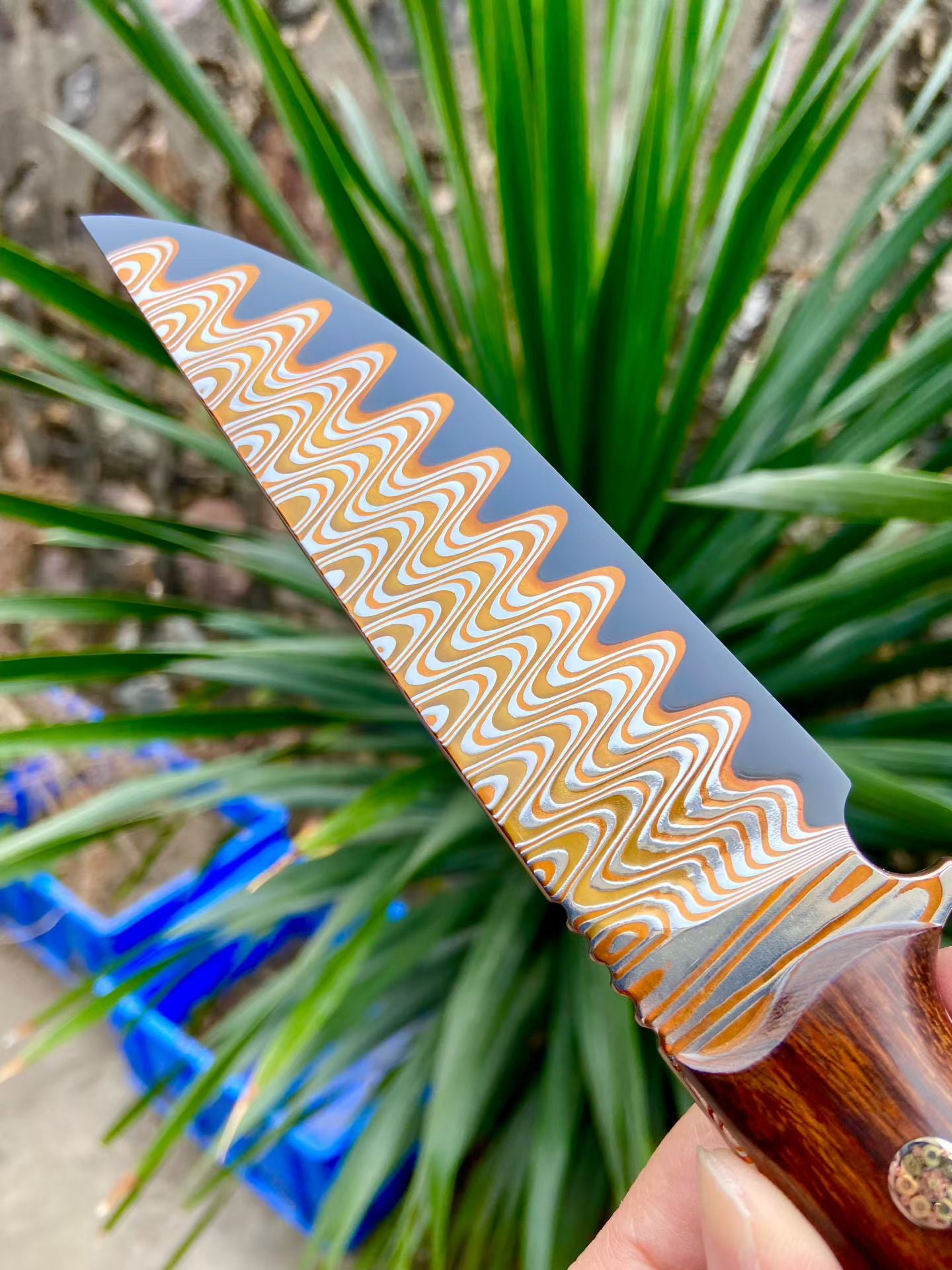 RARE Copper-Infused Damascus Steel Fixed Blade Knife with Desert Ironwood Handle - AK-HT1032