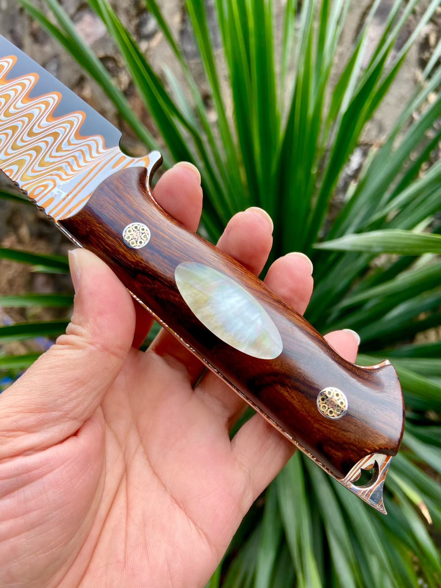 RARE Copper-Infused Damascus Steel Fixed Blade Knife with Desert Ironwood Handle - AK-HT1032