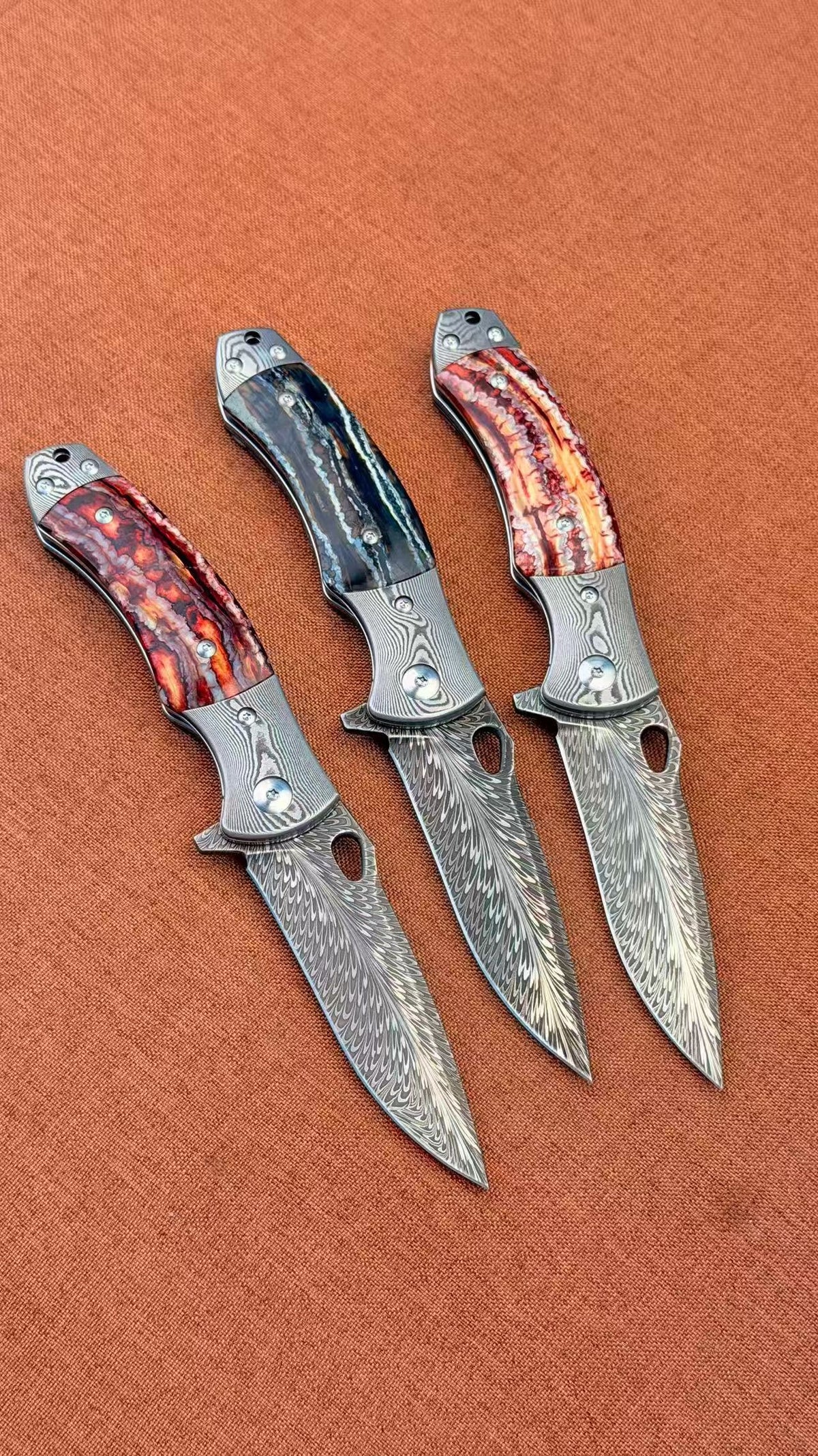 Collectible Feather Knife Folding Pocket Knife Survival Tactical Ball Bearing Flipper  - AK-HT1010-R