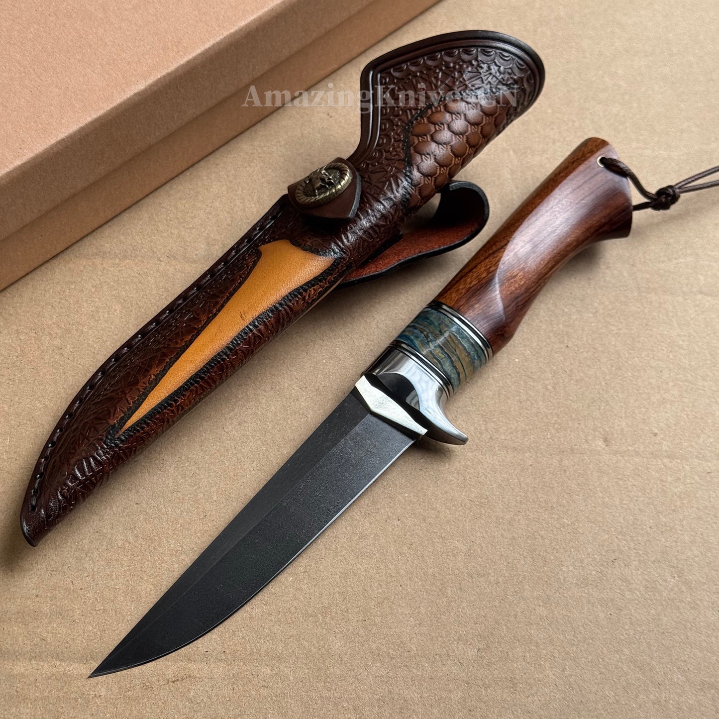 Handcrafted Wootz Steel Fixed Blade Bowie Collectible Knife Desert Ironwood Handle with Leather Sheath - AK-HT0957