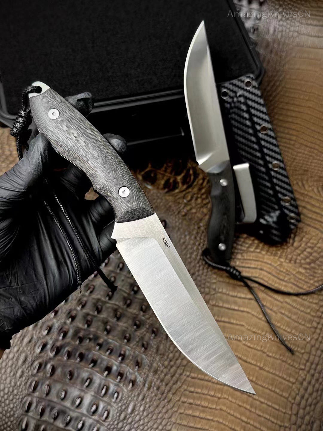 Full Tang M390 Steel Hunting Knife Bowie Fixed Blade Carbon Fiber Handle with Kydex Sheath - AK-HT0875