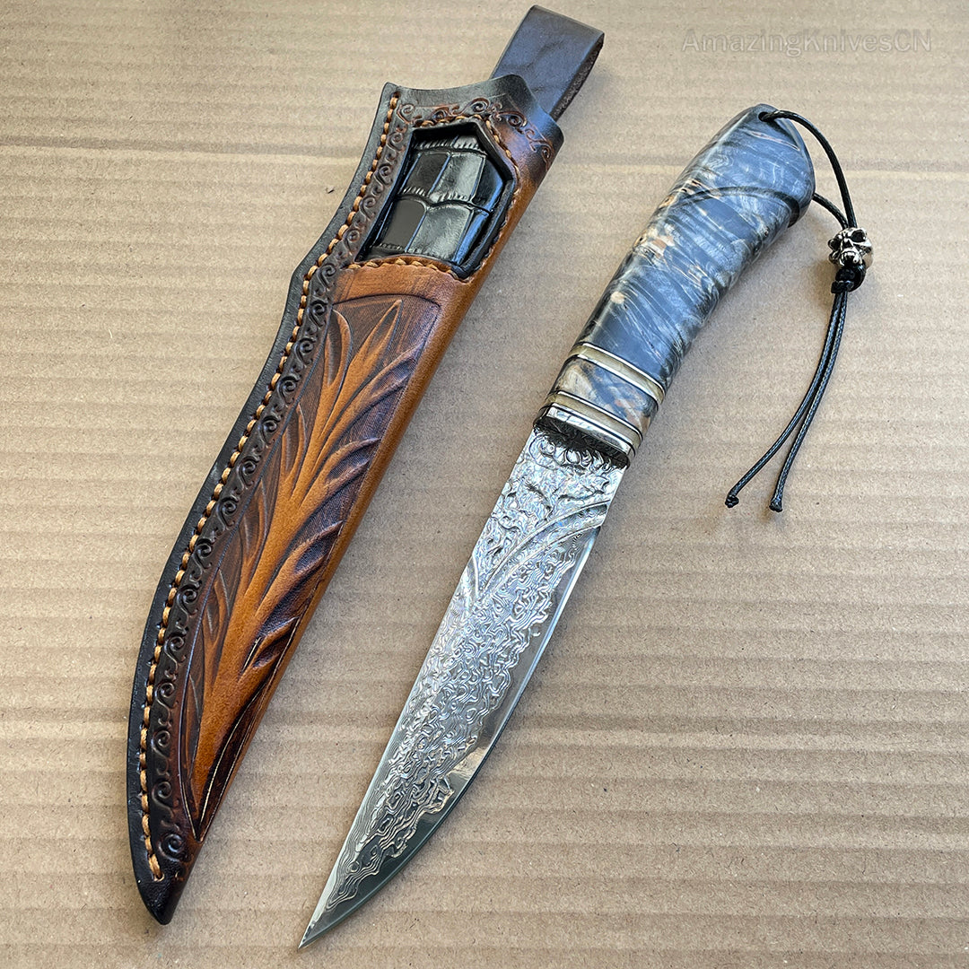 Fixed Blade Vg10 Steel Damascus Hunting Knife Handcrafted Steel Engraved Pattern - AK-HT0833