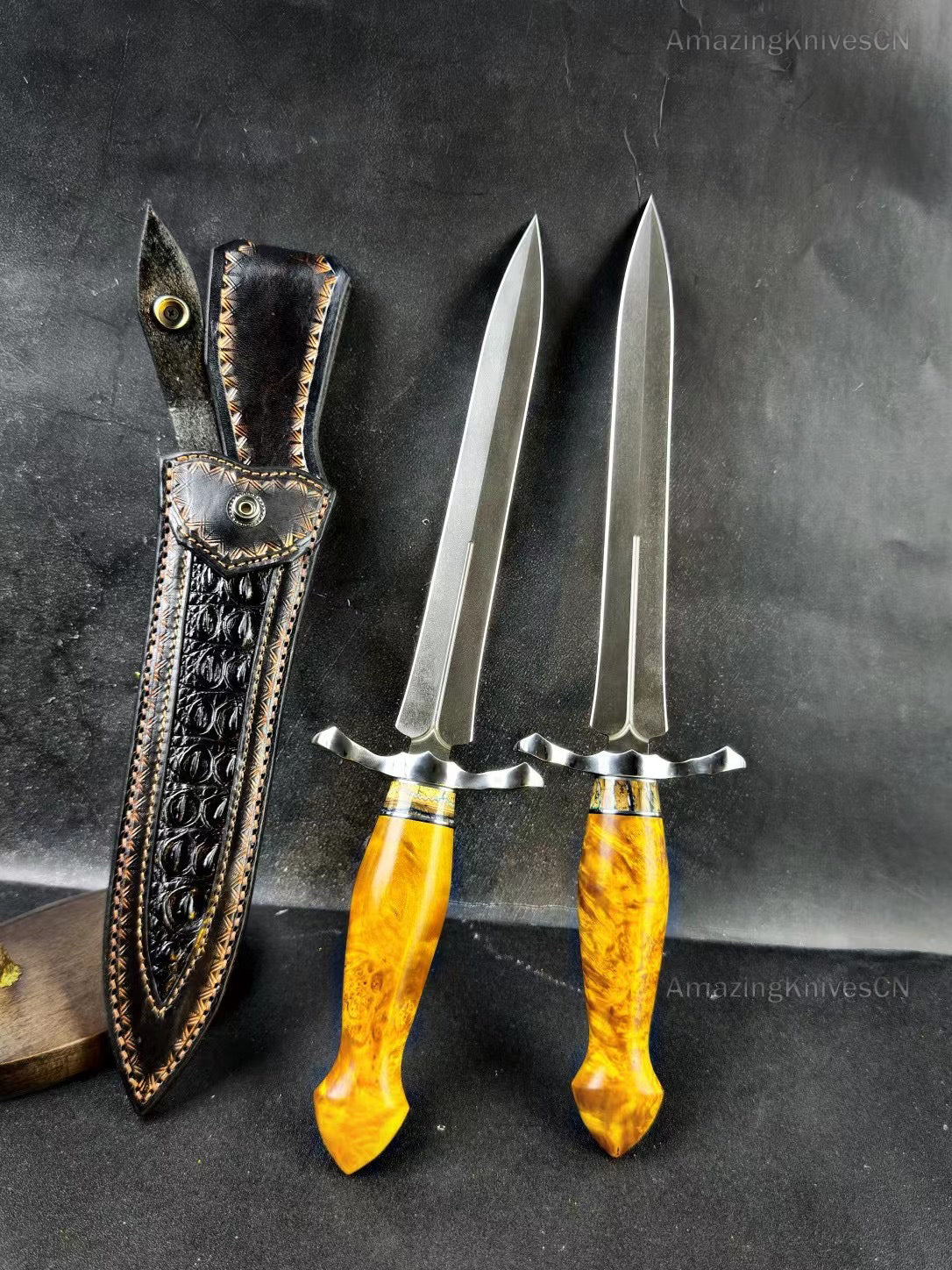 Handcrafted Collectible Wootz Steel Dirk Hunting Knife Sword Fixed Blade Dagger - AK-HT0942