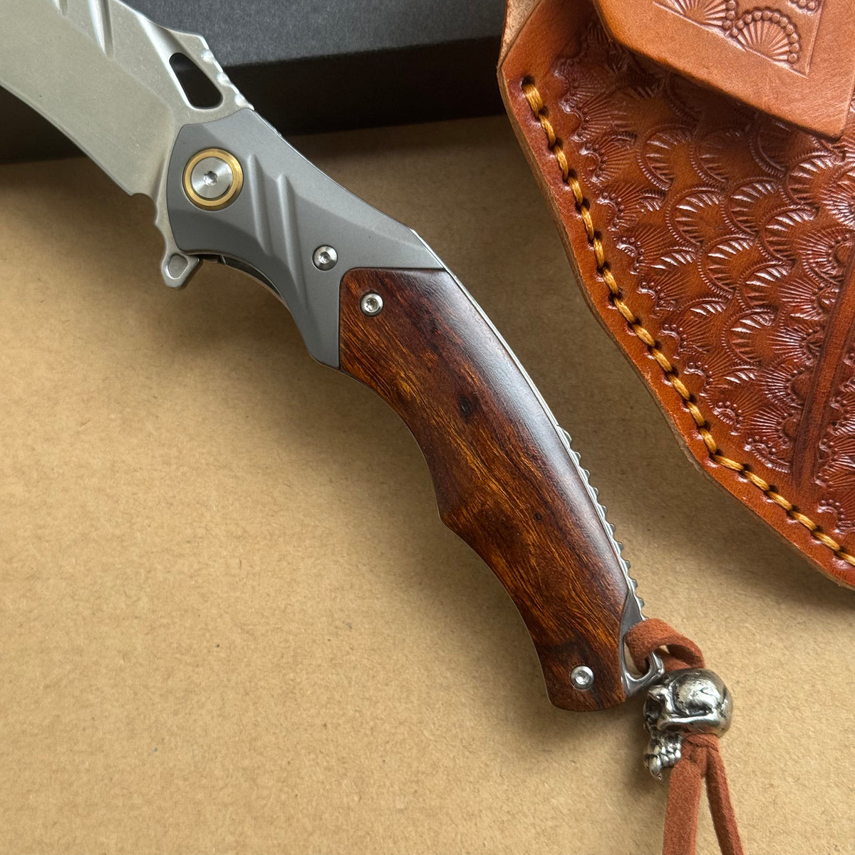 M390 Pocket Knife Desert Ironwood Folding Knife w/Sheath - AK-HT0984