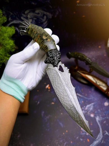 Collectible Luxury Feather Damascus Steel Knife Hunting Knife Stable Wood - AK-HT0860