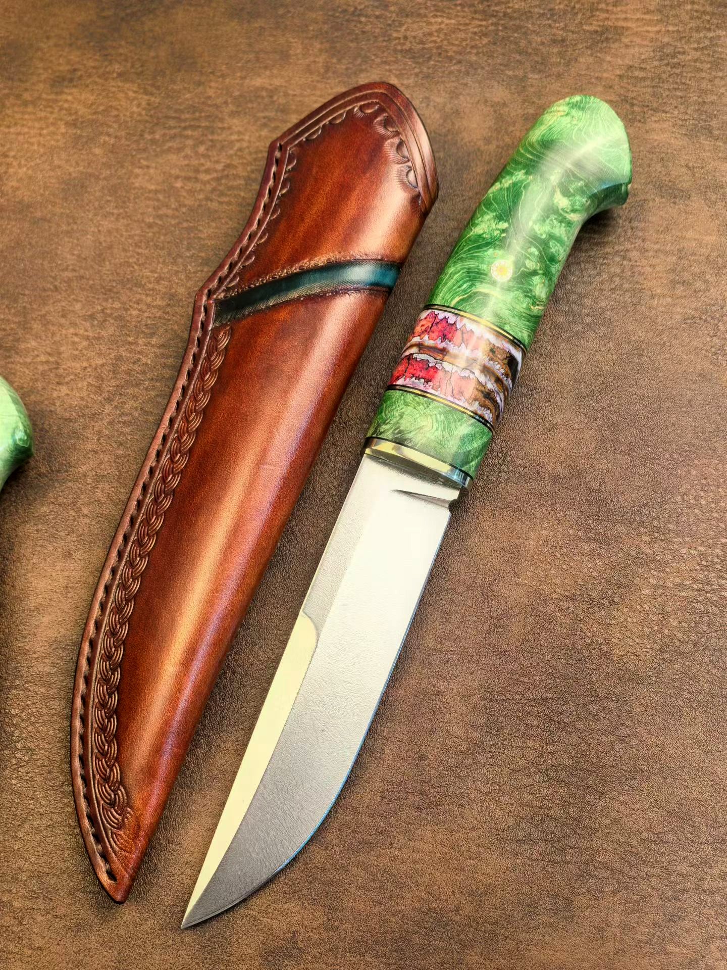 Wootz Steel Knife – Polished Blade, Mammoth Molar Fossil & Stabilized Green Maple Burl Handle - AK-HT1052