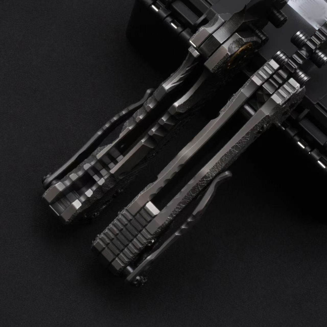 Handmade Z-Wear Ultra Heavy-Duty Folding Knife – Labyrinth Inspired Design - AK-HT1040