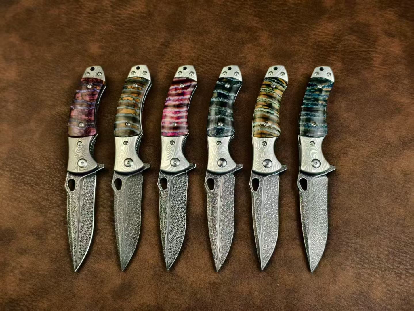 Collectible Feather Knife Folding Pocket Knife Survival Tactical Ball Bearing Flipper with Leather Sheath - AK-HT1010