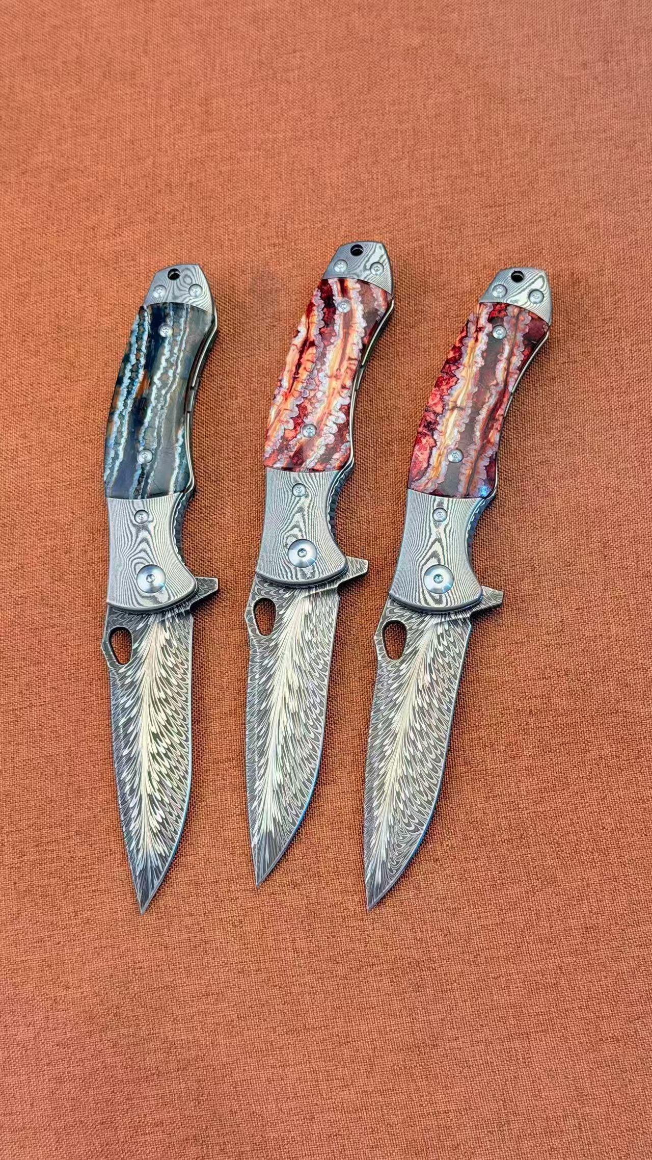 Collectible Feather Knife Folding Pocket Knife Survival Tactical Ball Bearing Flipper  - AK-HT1010-R
