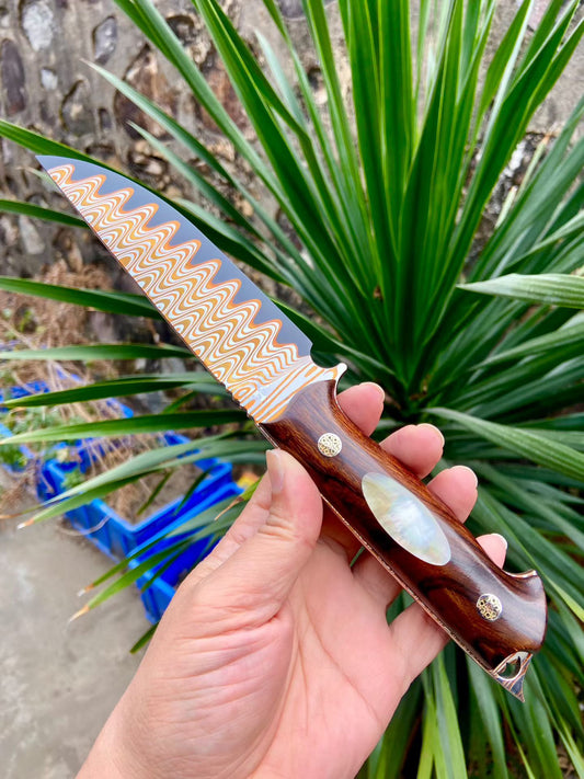 RARE Copper-Infused Damascus Steel Fixed Blade Knife with Desert Ironwood Handle - AK-HT1032