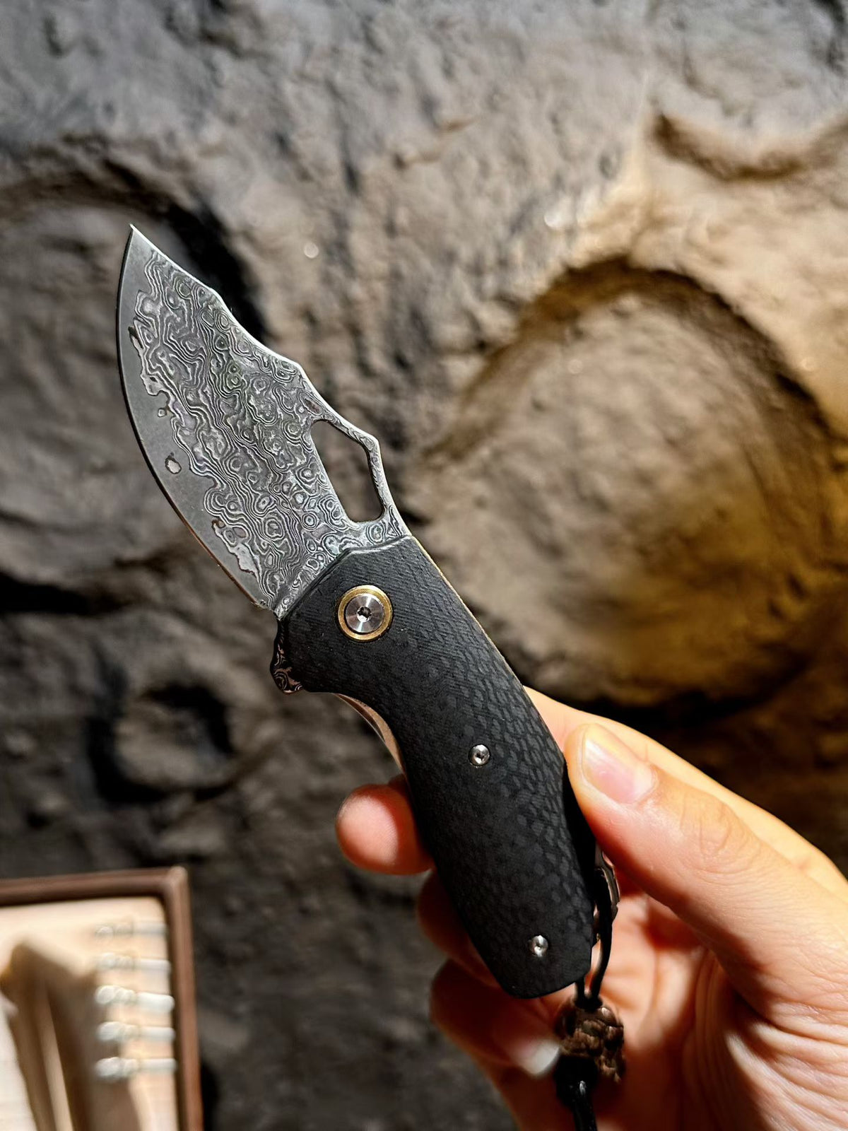 Premium Handcrafted 78-Layer Damascus Folding Knife – Ball Bearing Fast Opening - AK-HT0182