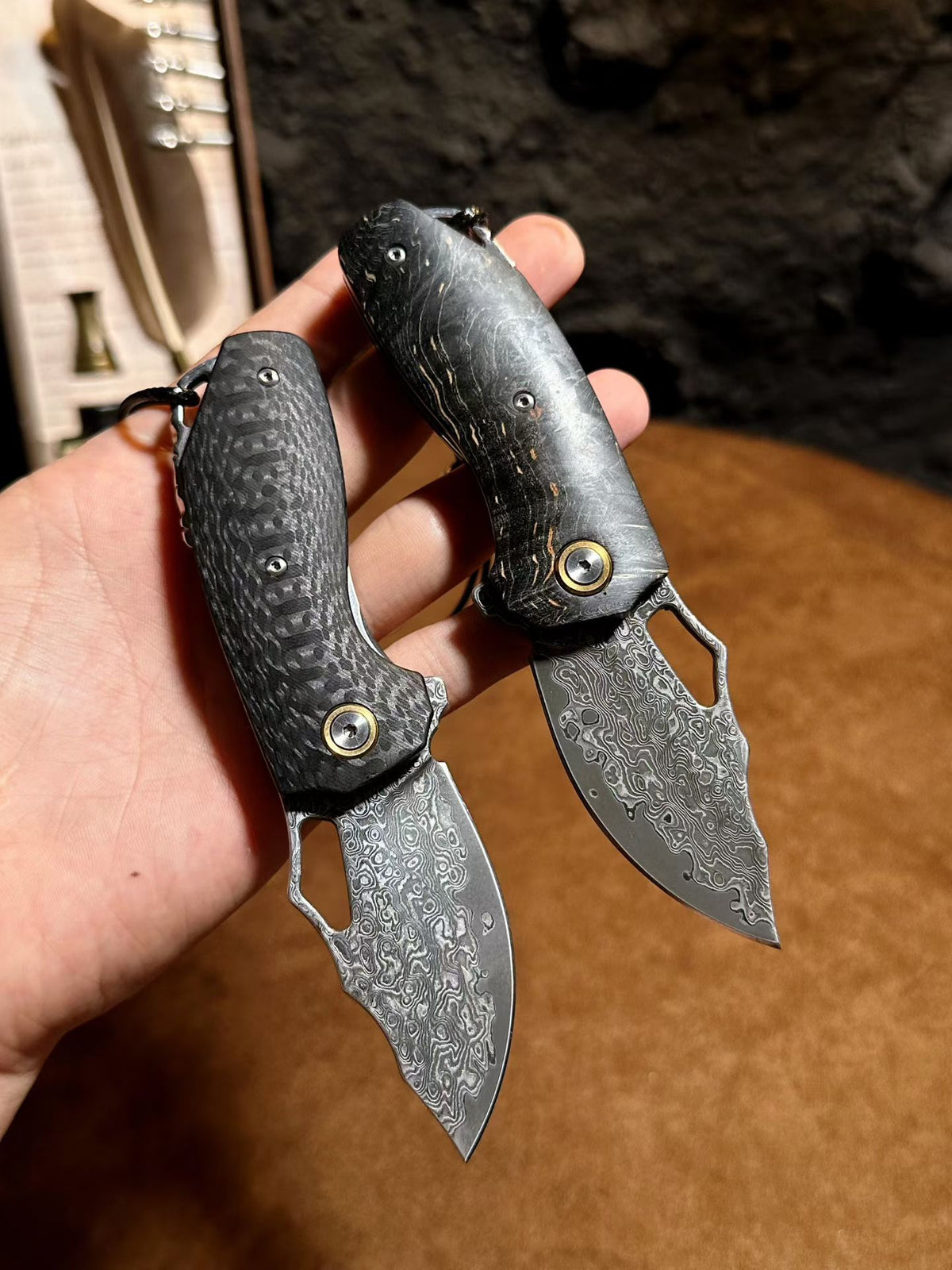 Premium Handcrafted 78-Layer Damascus Folding Knife – Ball Bearing Fast Opening - AK-HT0182