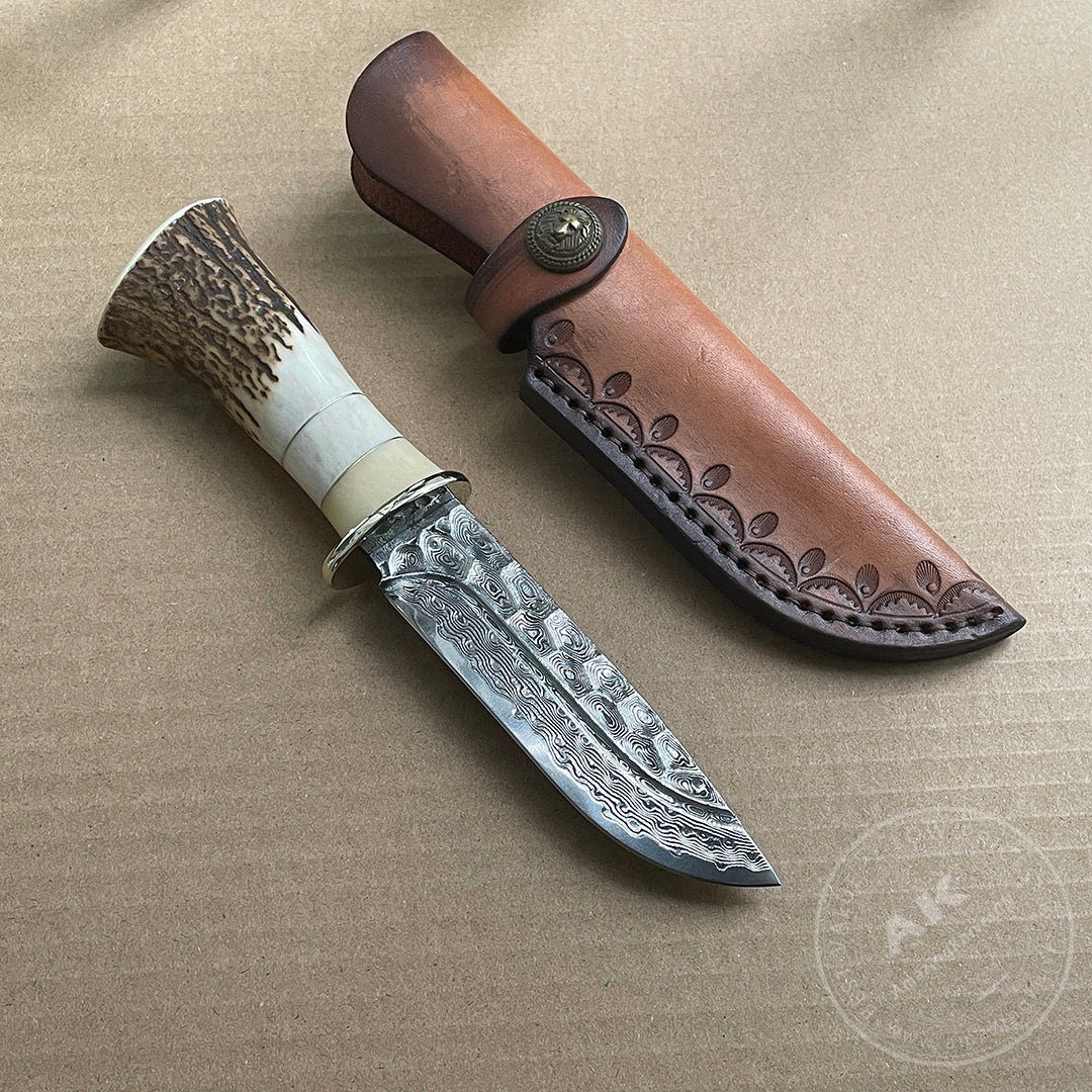 Collectible Vg10 Damascus Hunting Knife Fixed Blade Horn Stag Handle Camping w/ Sheath - AK-HT0331