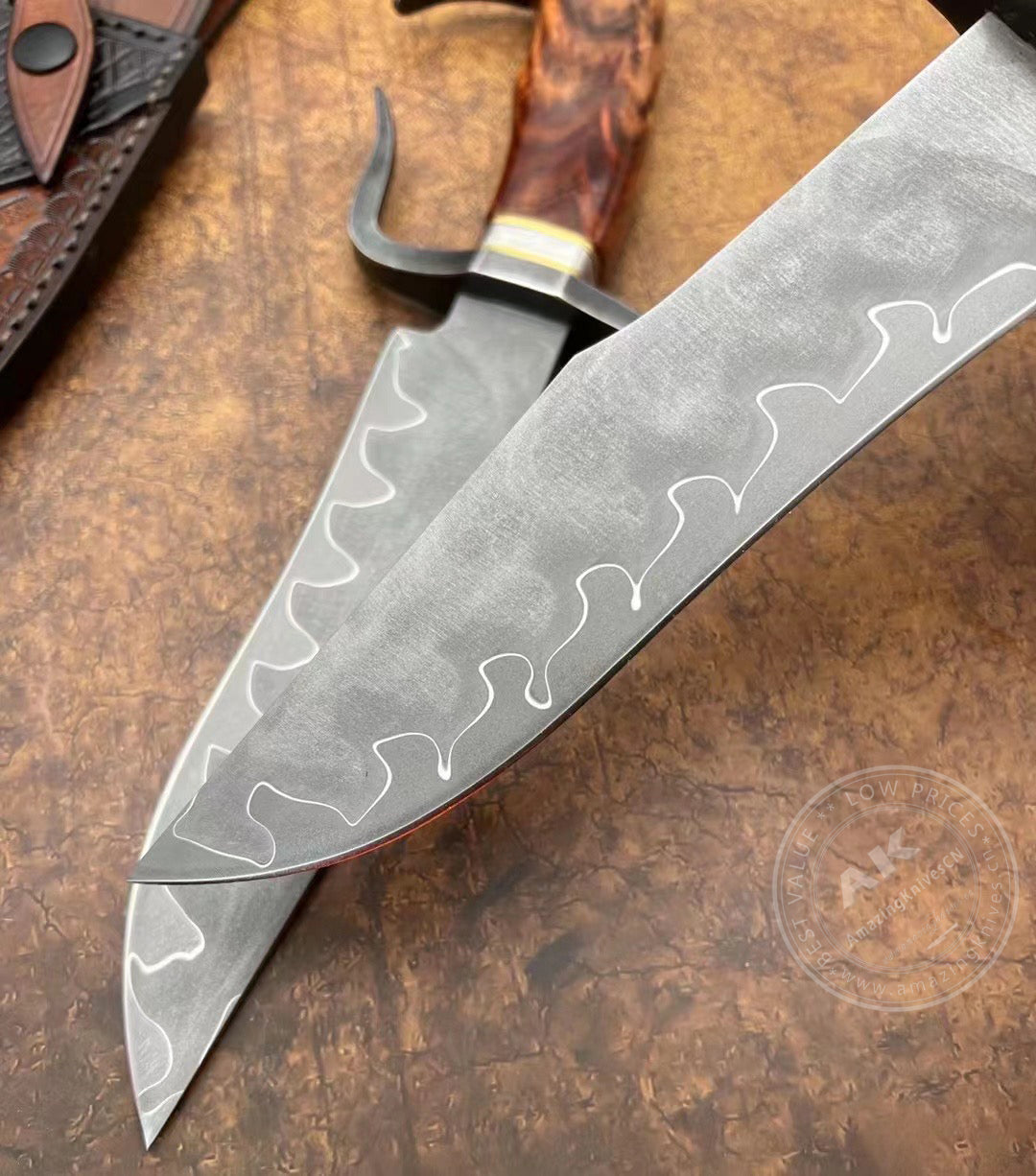 Hand Forged Damascus Hunting Knife Survival Bowie with Sheath- AK-HT0638-S