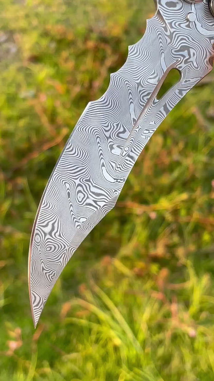 VG10 Damascus Steel Collectible Folding Knife Survival Knife with Bone Handle - AK-HT0755