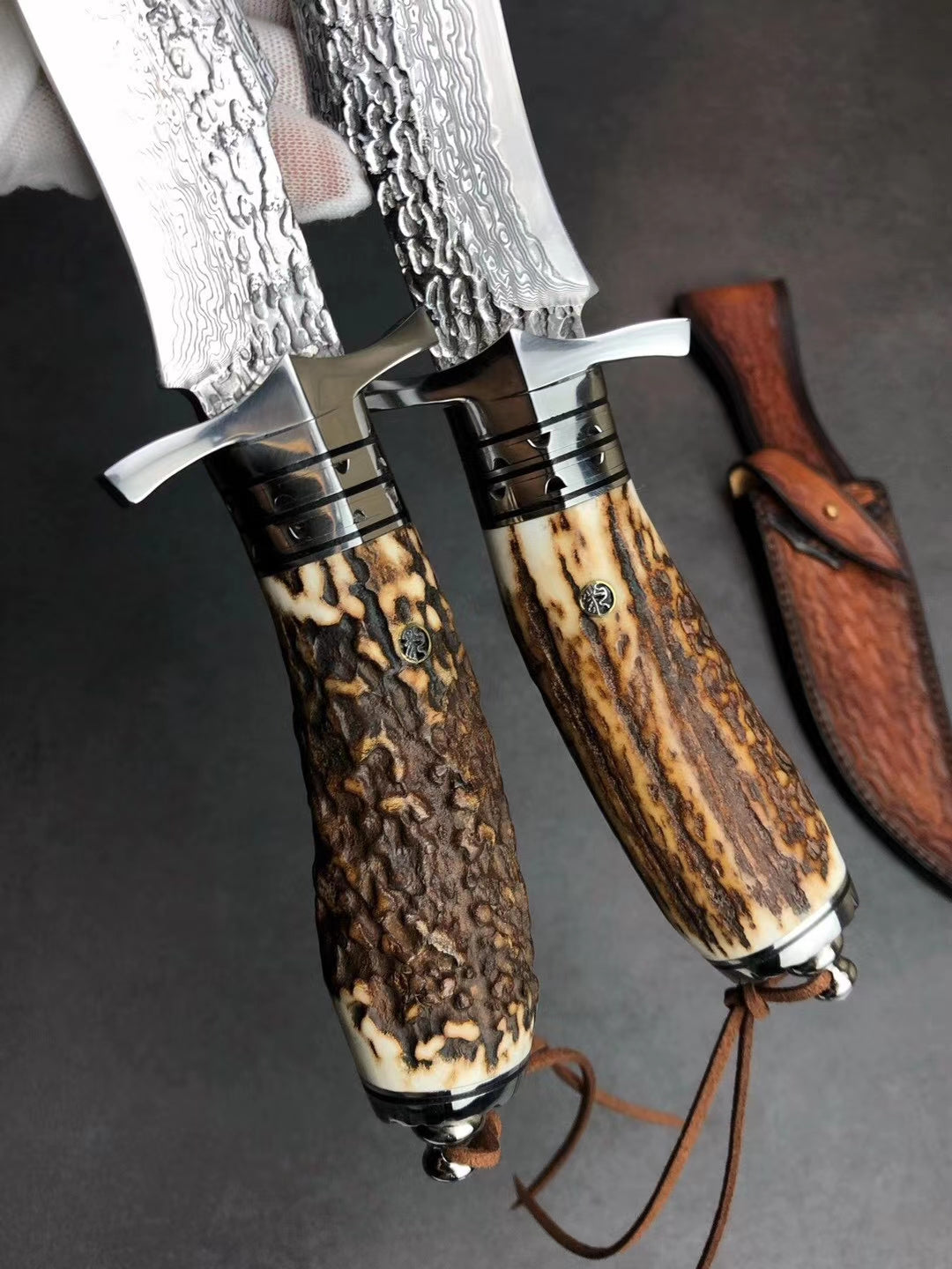 Damascus Survival Outdoor Camping Hunting Knife Fixed Blade Stag Antler Sheath - AK-HT0307
